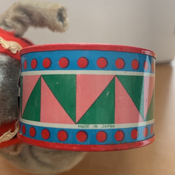 Vintage Mechanical Wind Up Drum
Playing Elephant / Japan Toy
Works - Picture 7 of 8